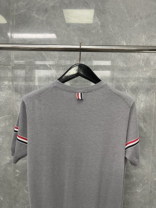 トムブラウンコピーストライプニットクルーネックTシャツ