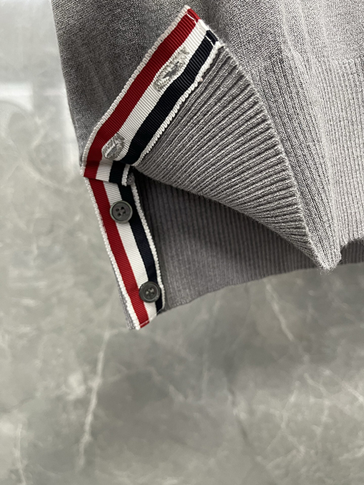 トムブラウンコピーストライプニットクルーネックTシャツ
