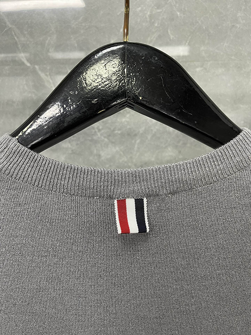 トムブラウンコピーストライプニットクルーネックTシャツ