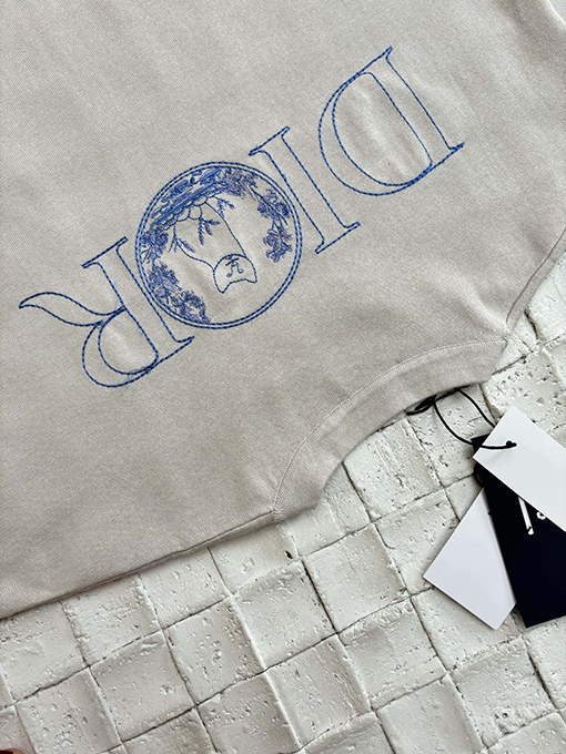 ディオールスーパーコピー刺繍ロゴ半袖Tシャツ