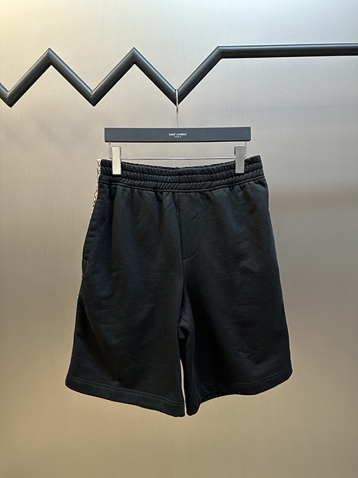 バーバリーチェック柄ショートパンツ