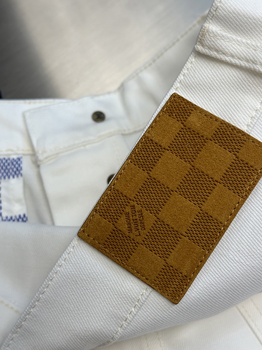 ルイヴィトンコピー白いストレート刺繍ジーンズ