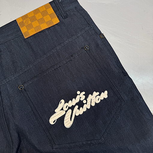 ルイヴィトン 刺繍のアルファベットショーツ