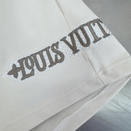 ルイヴィトン刺繍スポーツショーツ