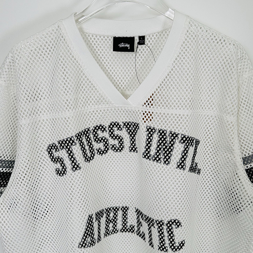 Stussy SS25 STüSSY INTERNATIONAL TEAM JERSEYメッシュVネックTシャツ