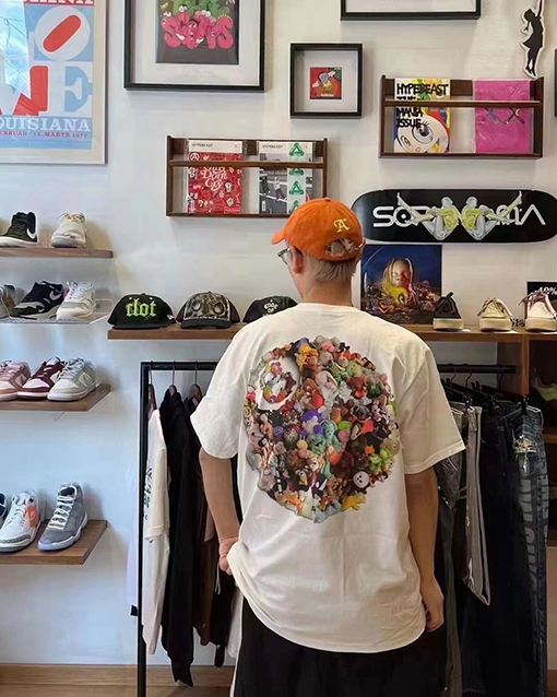 ステューシー ドールロゴ8号ボールプリント半袖Tシャツ