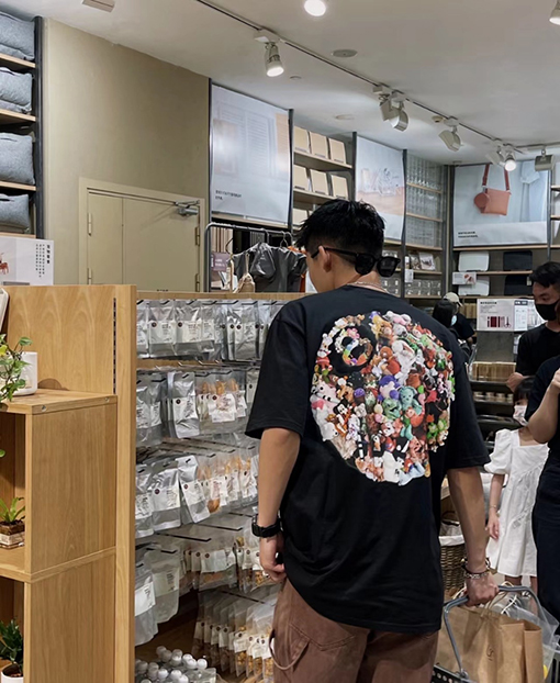 ステューシー ドールロゴ8号ボールプリント半袖Tシャツ