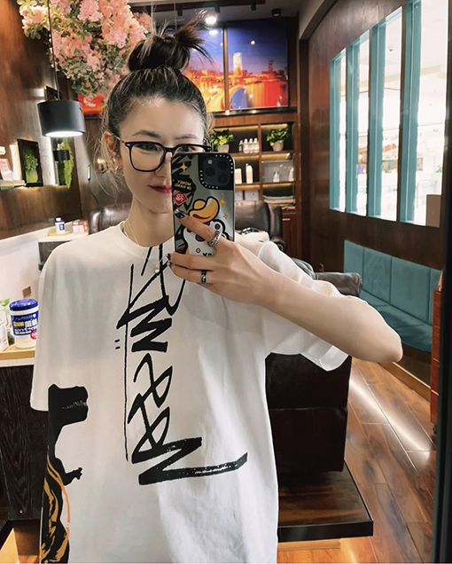 ステューシーコピー 恐竜デジタルプリント半袖Tシャツ