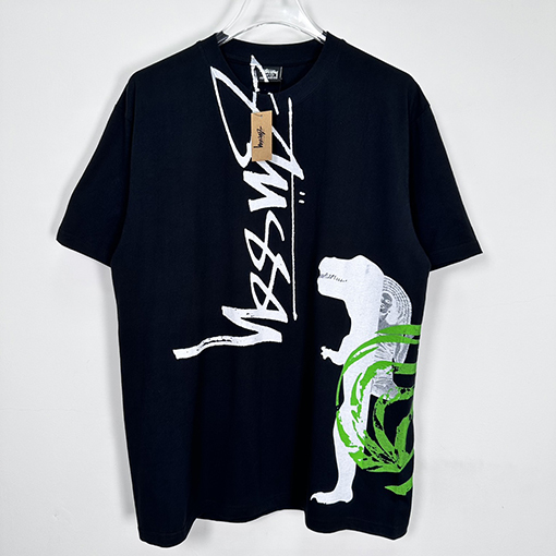 ステューシーコピー 恐竜デジタルプリント半袖Tシャツ