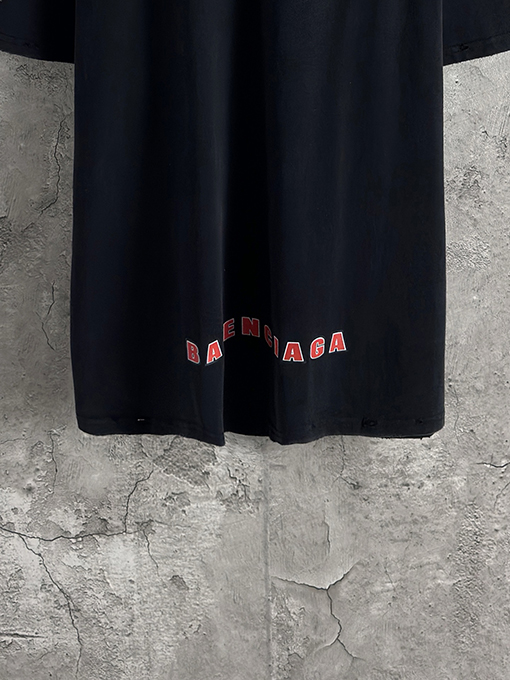 バレンシアガ ダブルサークルシリーズチームロゴ半袖Tシャツ
