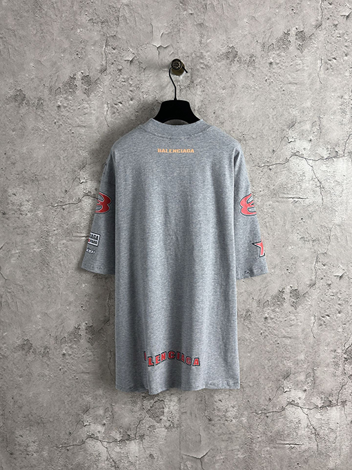 バレンシアガ ダブルサークルシリーズチームロゴ半袖Tシャツ