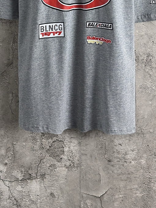 バレンシアガ ダブルサークルシリーズチームロゴ半袖Tシャツ