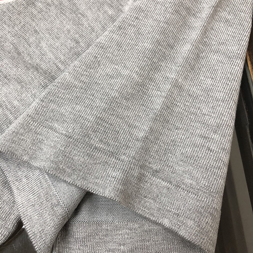 モンクレール 刺繍ロゴニットラペルポロシャツ