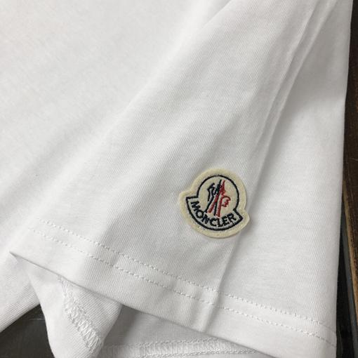 モンクレール ロゴ柄プリントラウンドネック半袖Tシャツ