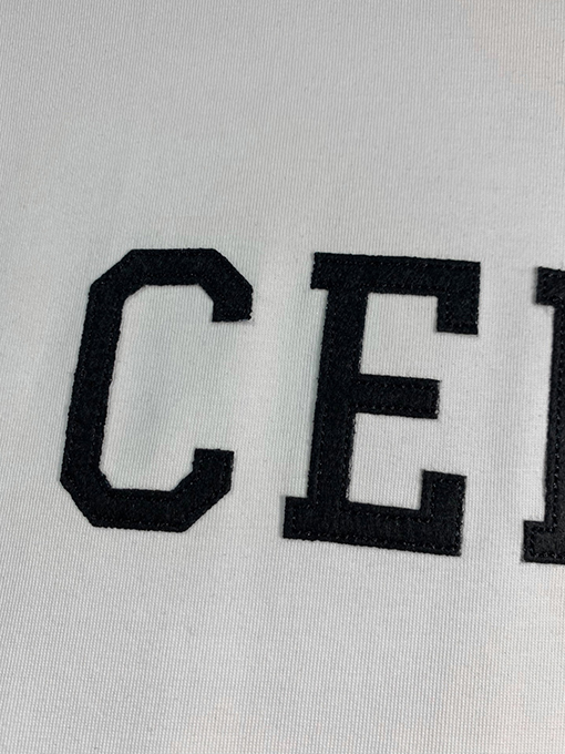 セリーヌ アップリケ刺繍文字クルーネック半袖Tシャツ