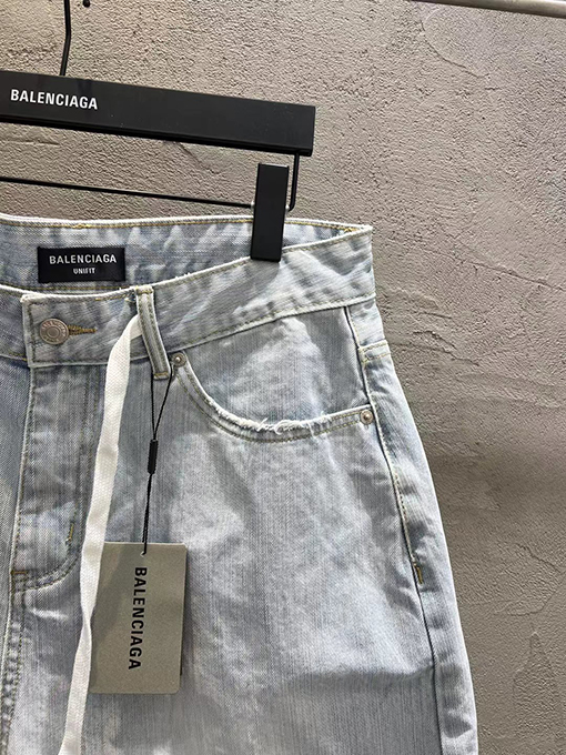 バレンシアガ 新しいタッセルウォッシュデニムパンツ