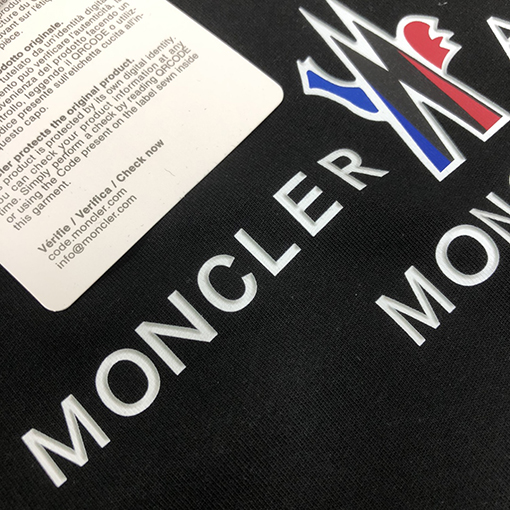 モンクレール ロゴ柄プリントラウンドネック半袖Tシャツ
