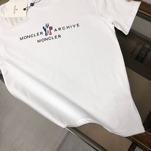 モンクレール ロゴ柄プリントラウンドネック半袖Tシャツ