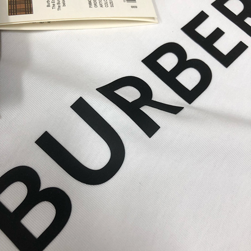 バーバリー クラシックロゴプリントラウンドネック半袖Tシャツ