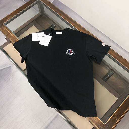 モンクレールコピー 前後のユニークなパターンプリント文字ロゴ半袖Tシャツ