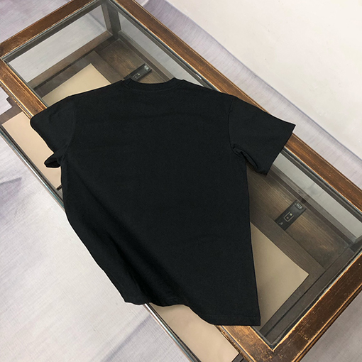 プラダ 胸のプリントロゴ半袖Tシャツ