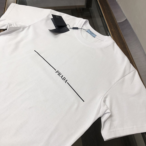 プラダ 胸のプリントロゴ半袖Tシャツ