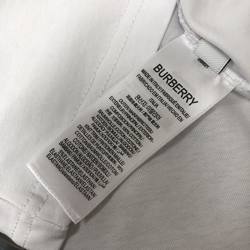 バーバリースーパーコピー 胸元にファントム重ね軍馬柄プリント半袖Tシャツ