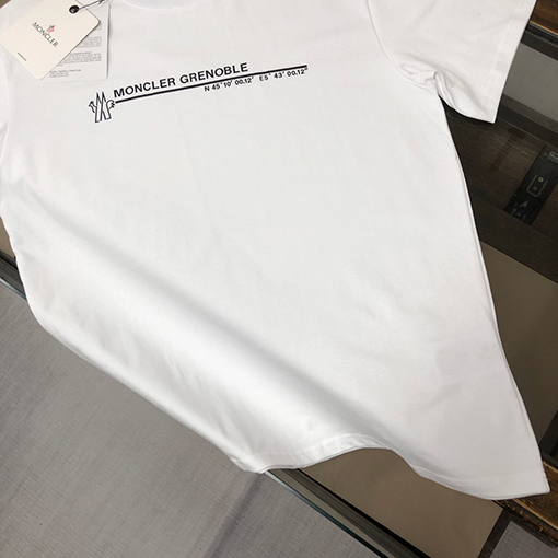 モンクレール 新しいプリントロゴ半袖Tシャツ
