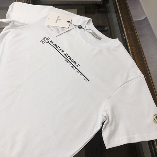 モンクレール 新しいプリントロゴ半袖Tシャツ