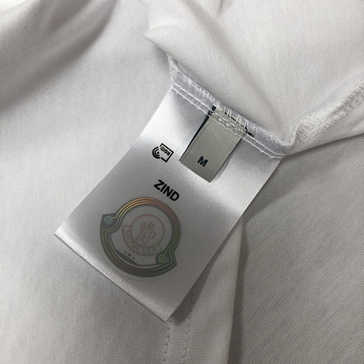 モンクレール 新しいプリントロゴ半袖Tシャツ