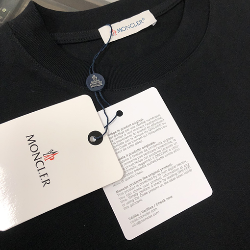モンクレールコピー 新しい胸のプリントlog半袖Tシャツ