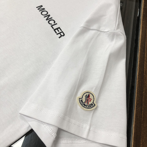 モンクレールコピー 新しい胸のプリントlog半袖Tシャツ