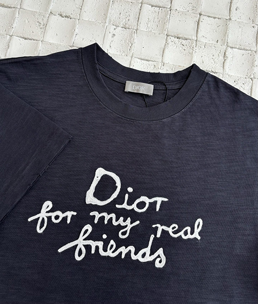 ディオール 新しい文字刺繍ロゴ半袖Tシャツ