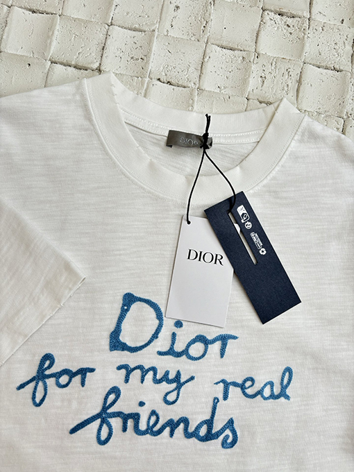 ディオール 新しい文字刺繍ロゴ半袖Tシャツ