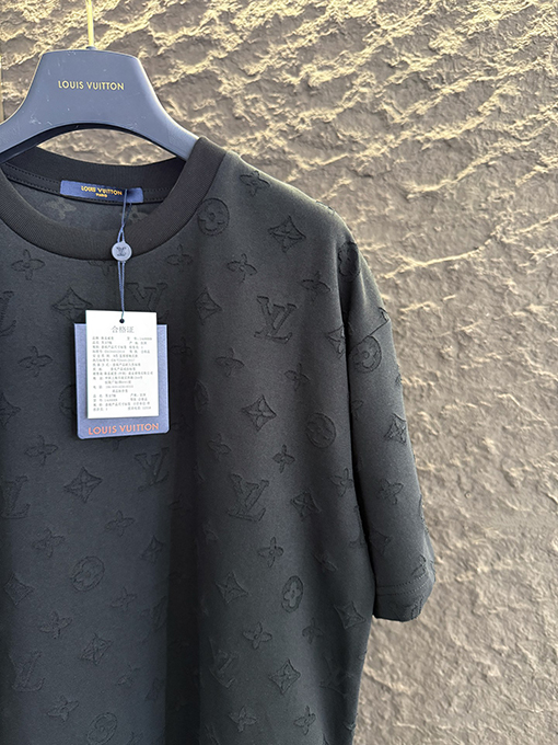 ルイヴィトン 新しいレーザー焼き花磨かれた半袖Tシャツ