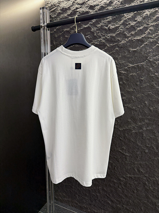ルイヴィトン 新しい地球シリーズの植毛プリント半袖Tシャツ
