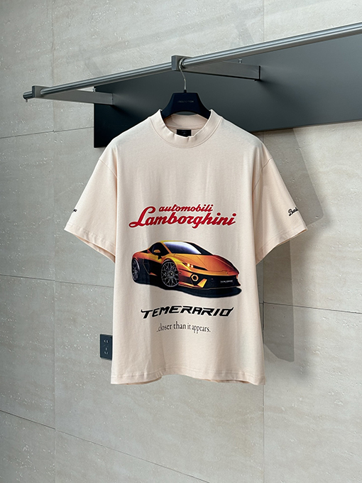 バレンシアガスーパーコピー ランボルギーニスポーツカーロゴ直噴プリント半袖Tシャツ
