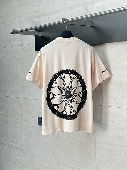 バレンシアガスーパーコピー ランボルギーニスポーツカーロゴ直噴プリント半袖Tシャツ