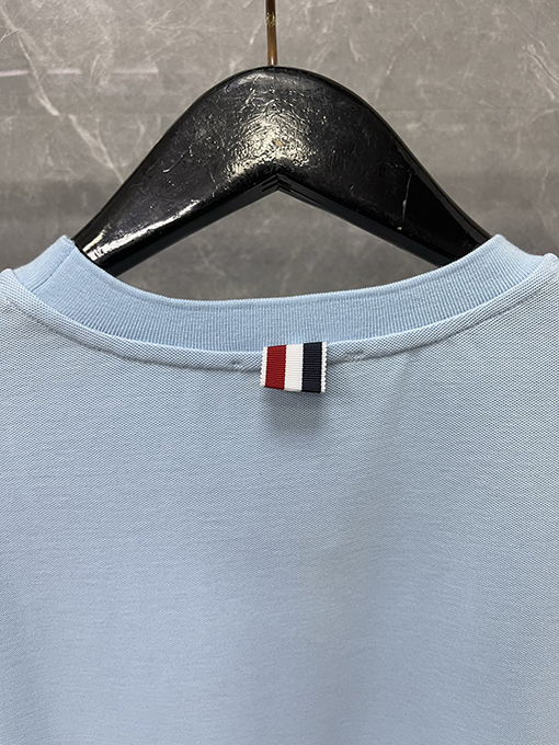 トムブラウン 新しいマカロン色の半袖Tシャツ