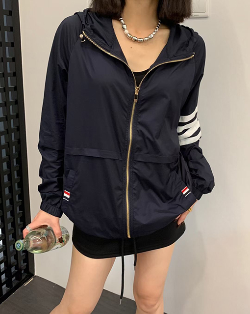 トムブラウンスーパーコピー 新しい通気性フード付き日焼け止め服
