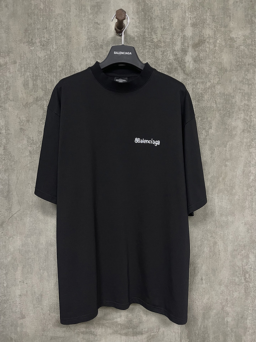 バレンシアガ ロゴプリント半袖Tシャツ