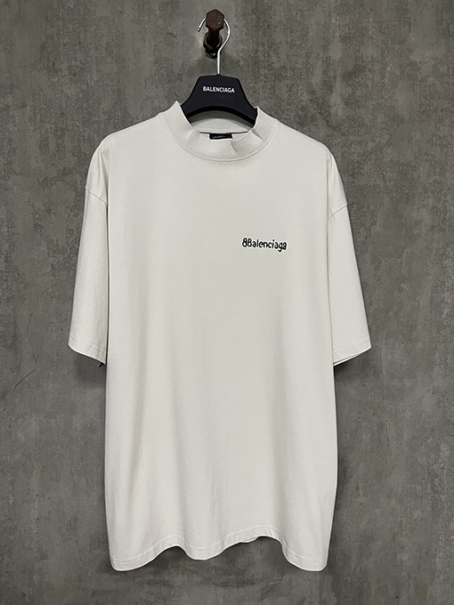 バレンシアガ ロゴプリント半袖Tシャツ