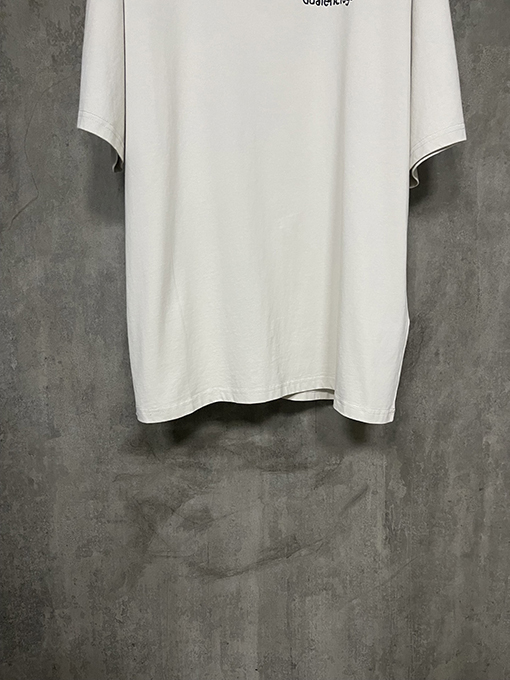 バレンシアガ ロゴプリント半袖Tシャツ