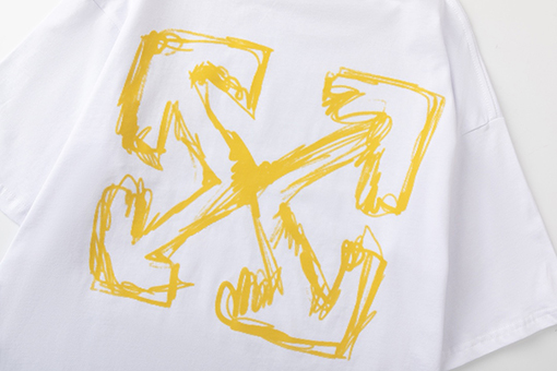 オフホワイトコピーゆったりとした半袖Tシャツ