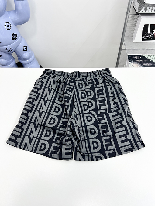 フェンディナイロンファッションショーツ