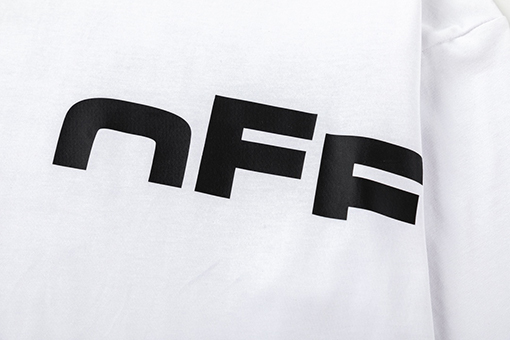 オフホワイト 新しいファッションルーズバージョンの半袖Tシャツ