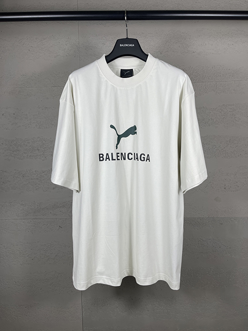 バレンシアガコピー パリコラボプーマシリーズプリントウォッシュ半袖Tシャツ