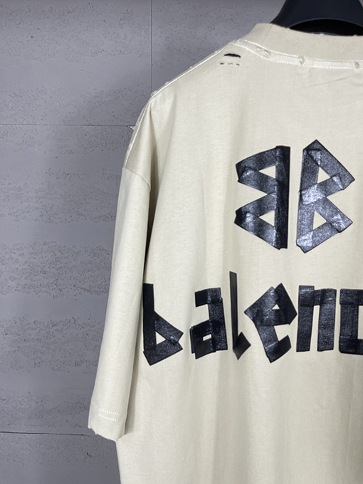 バレンシアガ マスキングテーププリントウォッシュブラッシング半袖Tシャツ