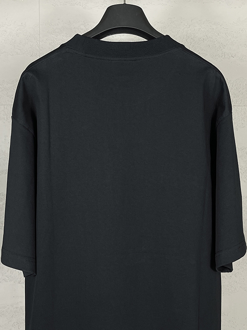 バレンシアガ パリの新しいロゴプリント半袖Tシャツ