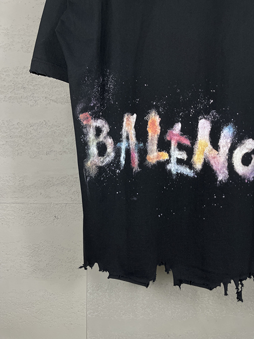 バレンシアガスーパーコピー 後ろの文字カラー手描き落書きカラークラッシュ古い半袖Tシャツ